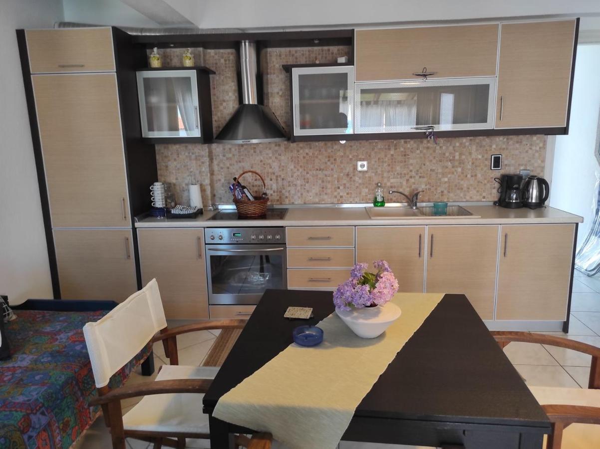 Beach Front Apartment In Pefkochori Esterno foto