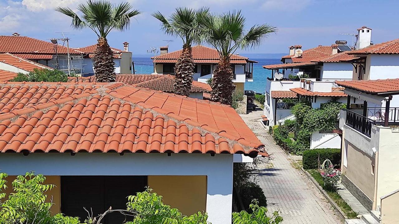 Beach Front Apartment In Pefkochori Esterno foto